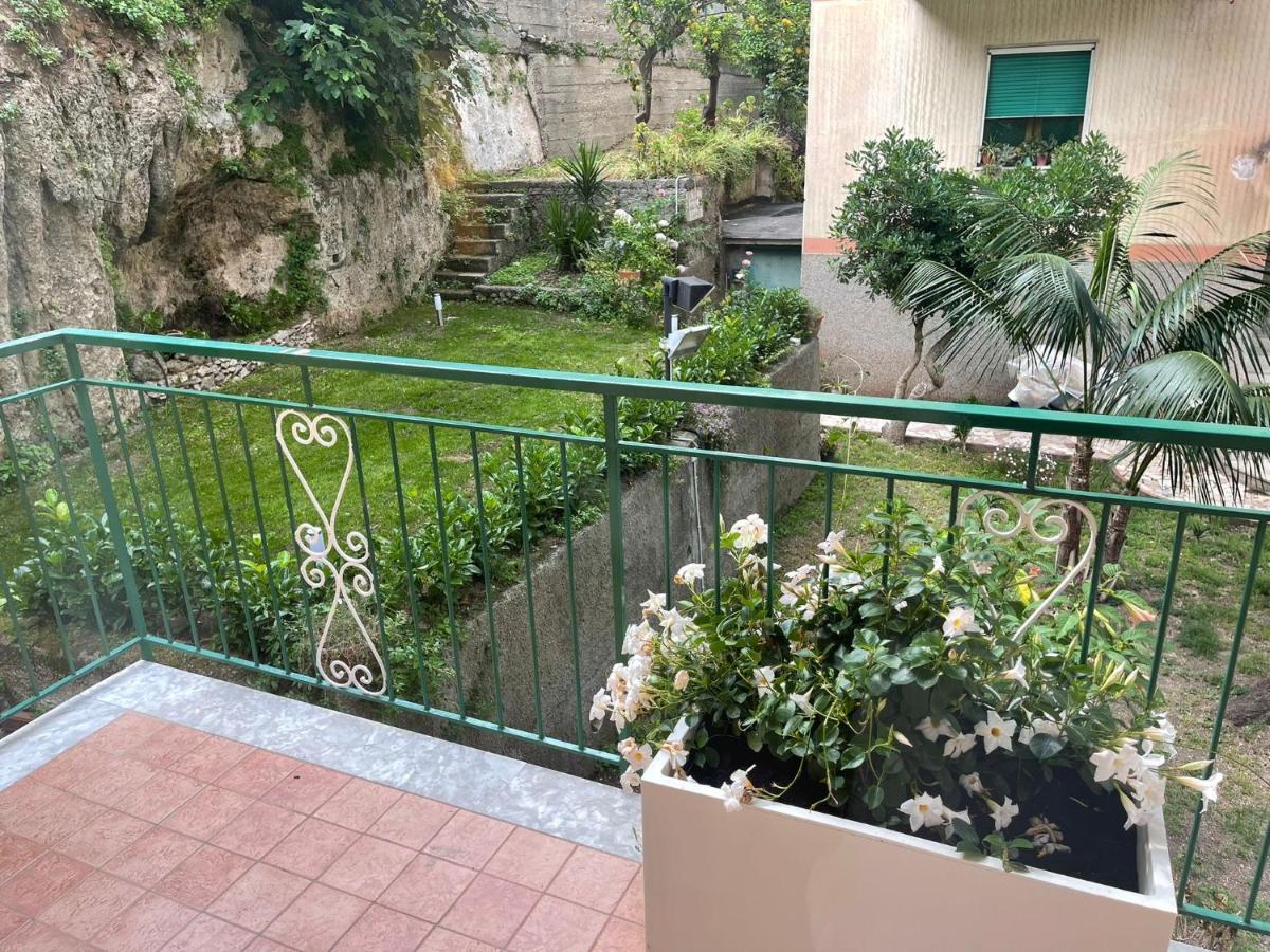 Minori Palace De Luxe Apartment Екстер'єр фото