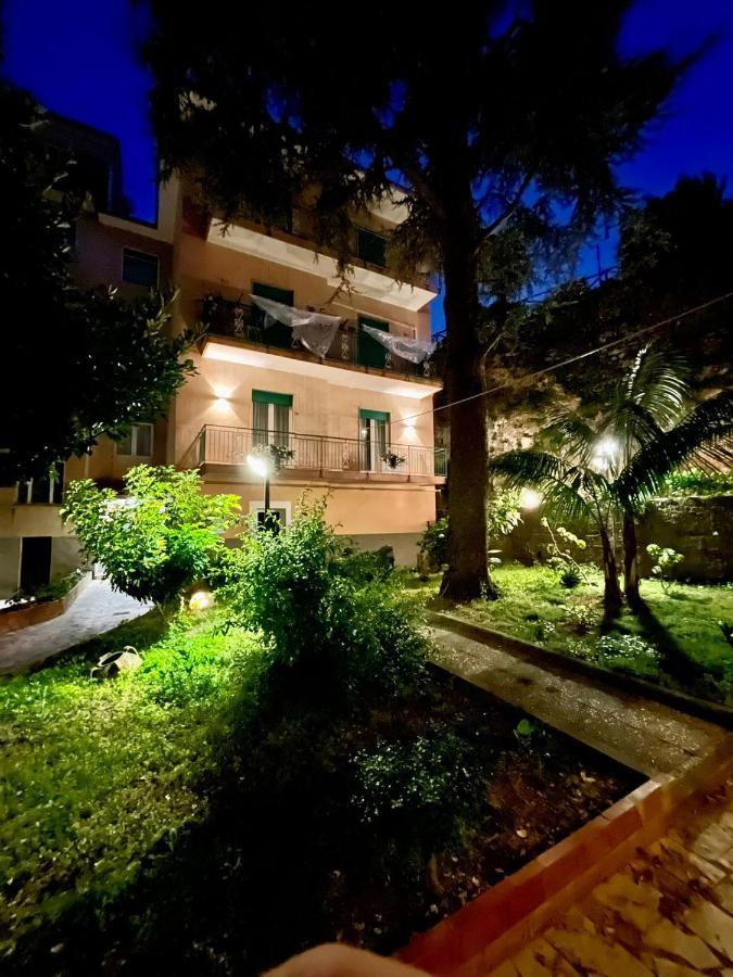 Minori Palace De Luxe Apartment Екстер'єр фото